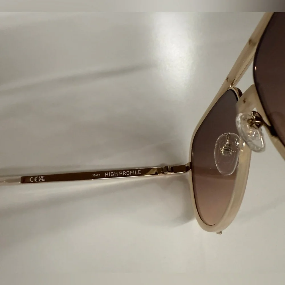 QUAY HIGH PROFILE Bone Frame / Brown Fawn Lens - Picture 8 of 9